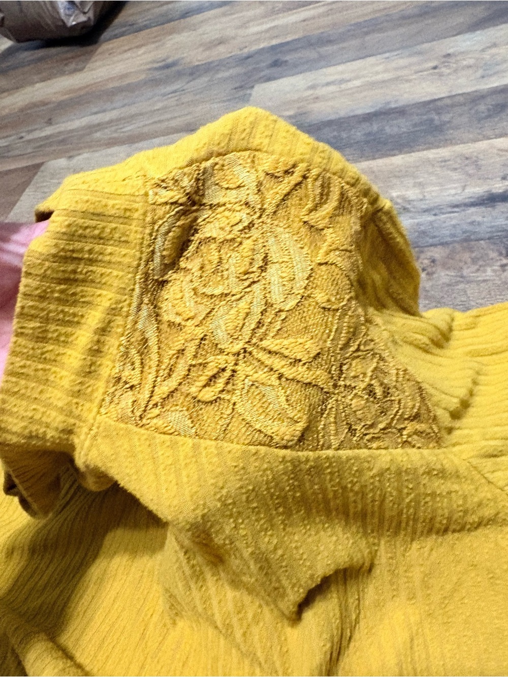 βοΈ LOGO by Lori Goldstein Mustard Yellow Handkerchief Hem Lace Tunic βοΈ - Picture 4 of 6